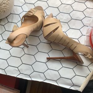 L.A.M.B. 7 1/2 Nude 4 in heel sandals flirty sexy